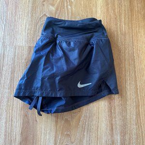 Women's Nike shorts size medium